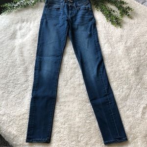 Express Super Soft Legging Jeans Sz 00